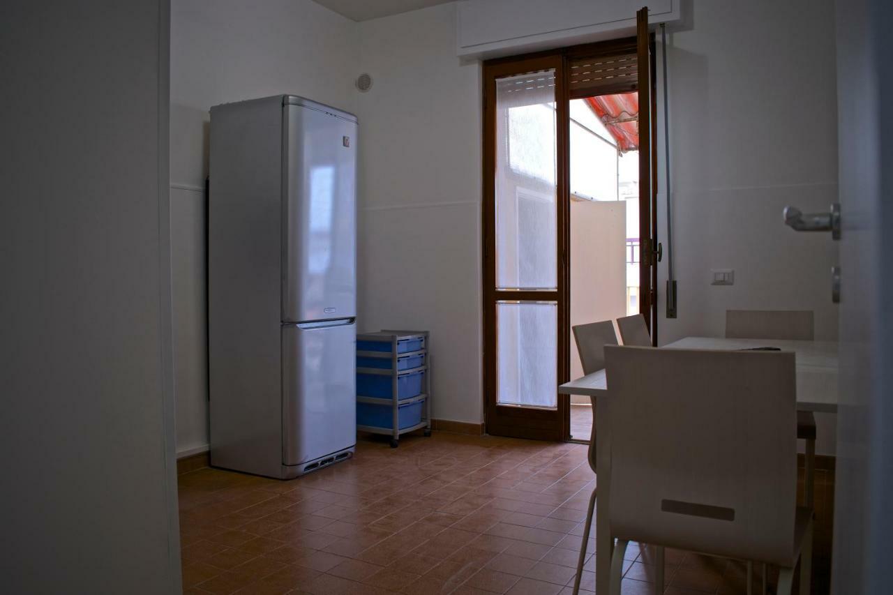Ferienwohnung Il Piccolo Attico In Centro Pozzallo Exterior foto